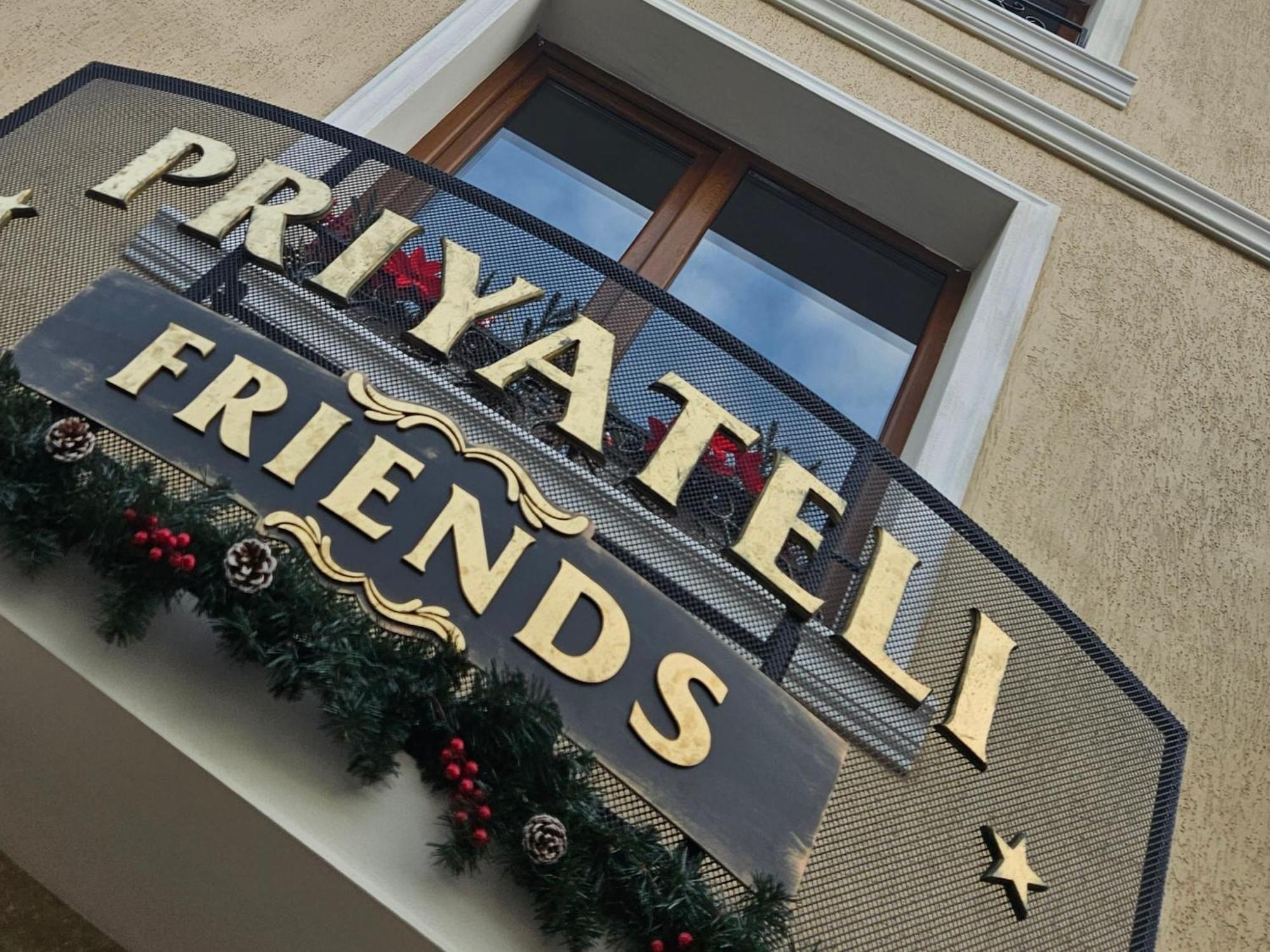 Priyateli - Friends Hotel Veliko Tarnovo Ngoại thất bức ảnh