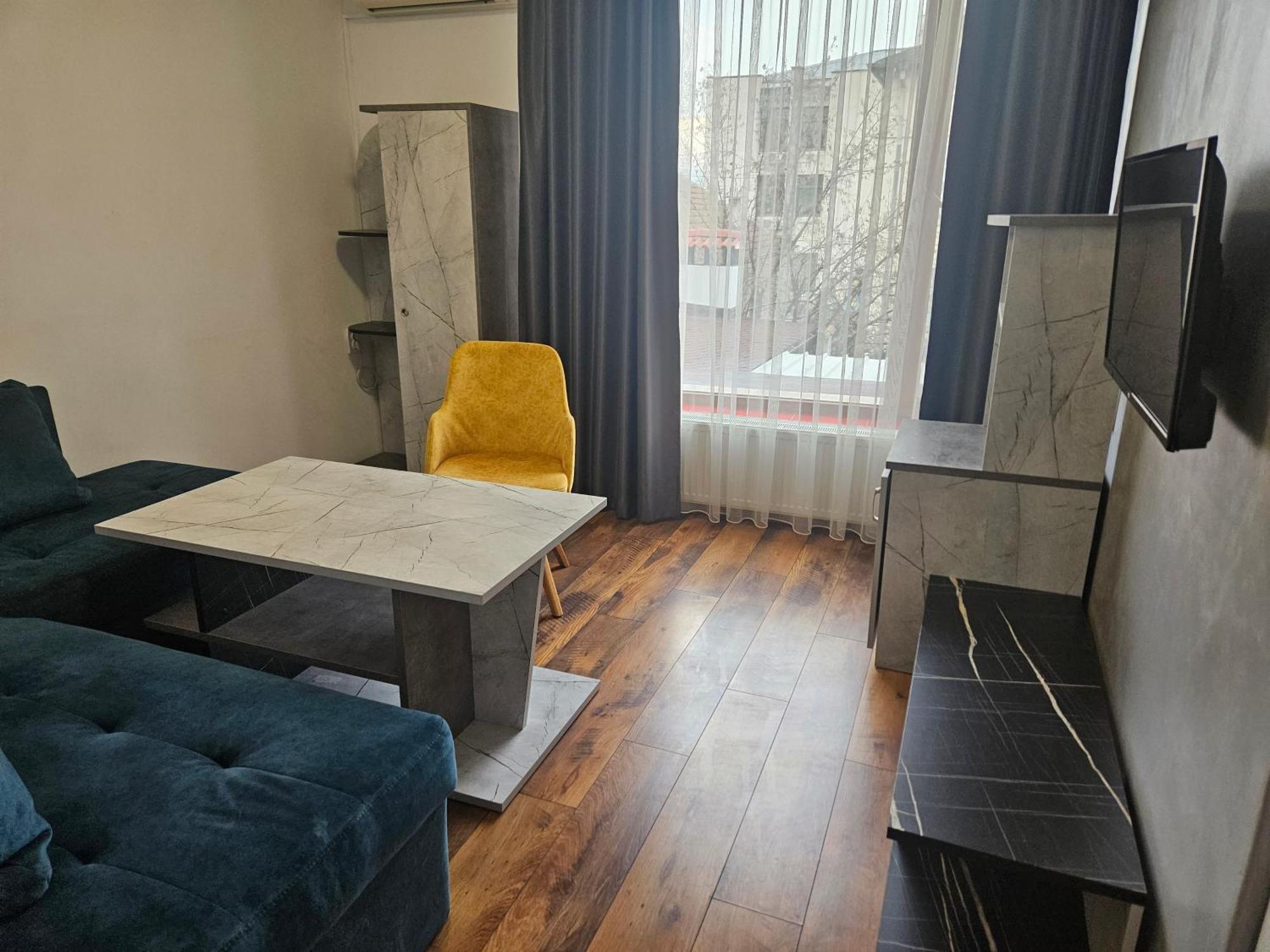 Priyateli - Friends Hotel Veliko Tarnovo Ngoại thất bức ảnh